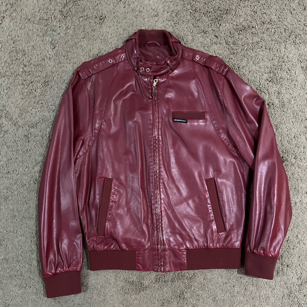 Members Only Men's Faux Leather Iconic Racer / Varsity Jacket Burgundy SZ L
